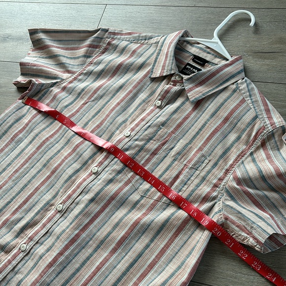 PrAna short sleeved striped shirt - men's size S - Picture 6 of 9
